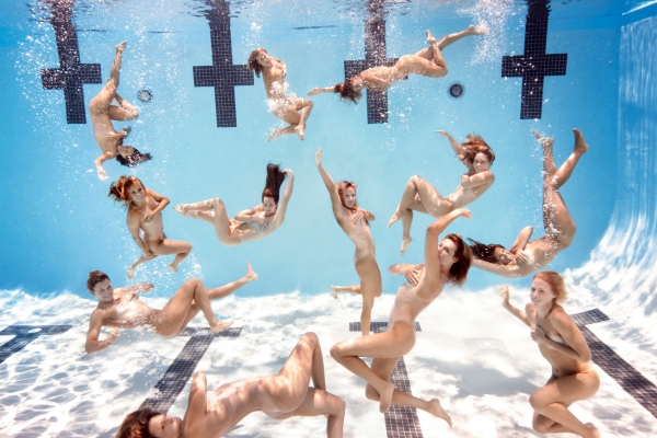 Water polo team bares all for Art Streiber and ESPN The Magazine 